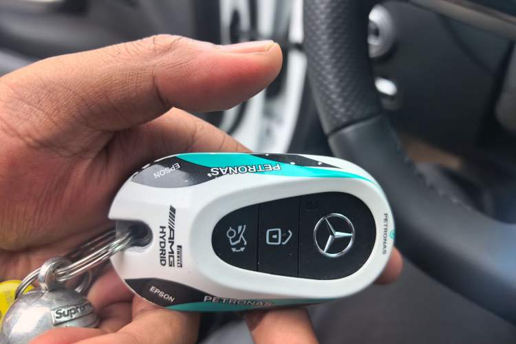 Used Mercedes-Benz C-Class 2025 Refresh C 260 L Night Edition Sports Version Vehicle Key