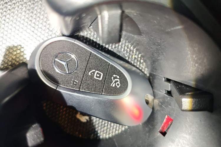 Used Mercedes-Benz C-Class 2025 C 260 L Sport Edition Vehicle Key