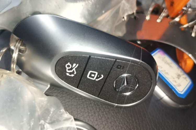 Used Mercedes-Benz C-Class 2025 C 260 L Obsidian Night Sport Edition Vehicle Key