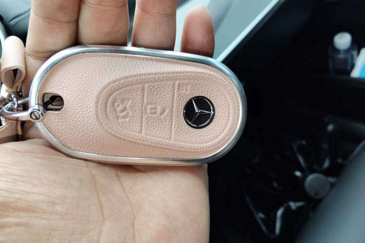 Used Mercedes-Benz C-Class 2025 Facelift C 260 L Sport Edition Vehicle Key