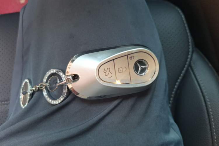 Used Mercedes-Benz C-Class 2025 Facelift C 260 L Sport Edition Vehicle Key