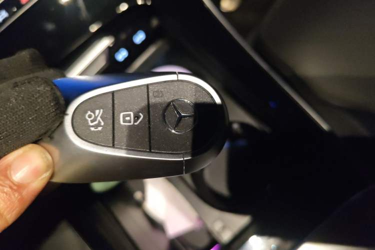 Used Mercedes-Benz C-Class 2025 C 260 L Sport Edition Vehicle Key