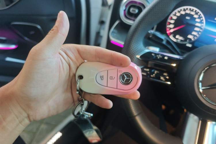 Used Mercedes-Benz C-Class 2025 Facelift C 260 L Sport Edition Vehicle Key