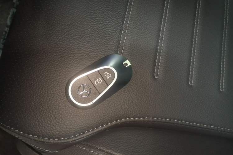 Used Mercedes-Benz C-Class 2025 Facelift C 260 L Sport Edition Vehicle Key