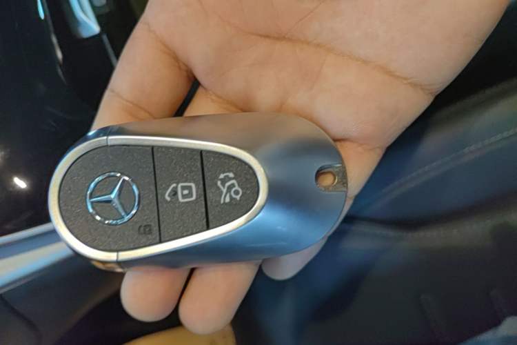 Used Mercedes-Benz C-Class 2025 Facelift C 260 L Sport Edition Vehicle Key