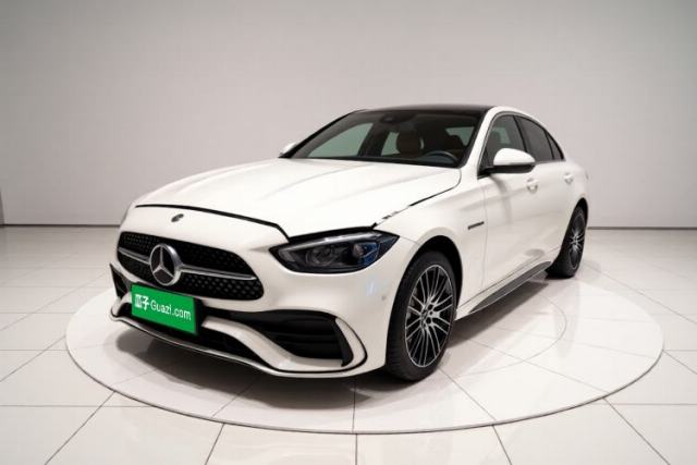 Ojetý Mercedes-Benz C-Class 2025 C 260 L Sport Edition