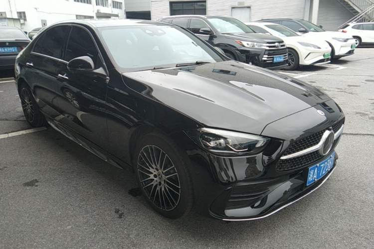 Used Mercedes-Benz C-Class 2026 C 260 L Sport Edition Front Right 45 Deg
