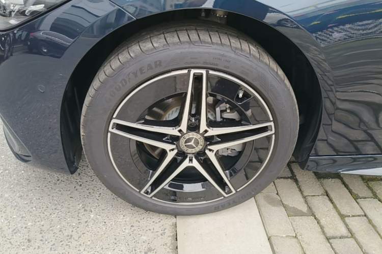 Used Mercedes-Benz C-Class 2026 C 260 L Moonlight Sport Edition Exterior 4