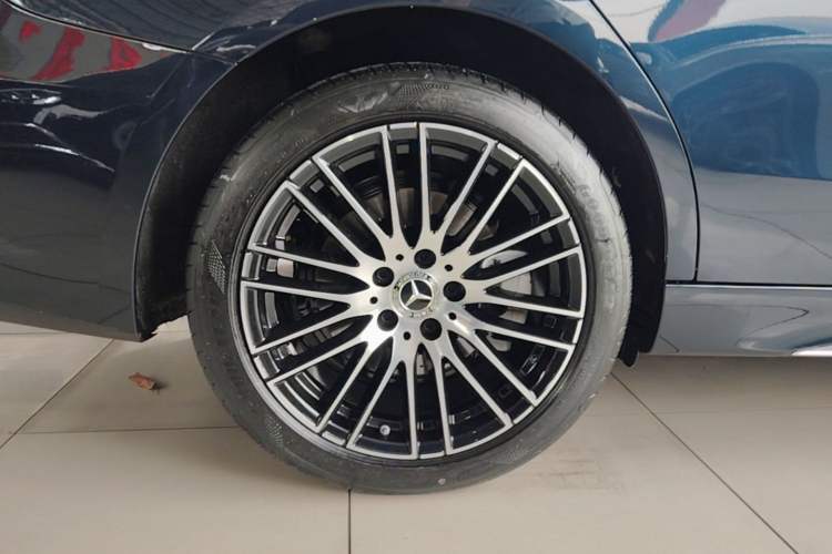 Used Mercedes-Benz C-Class 2026 C 260 L Sport Edition Exterior 5