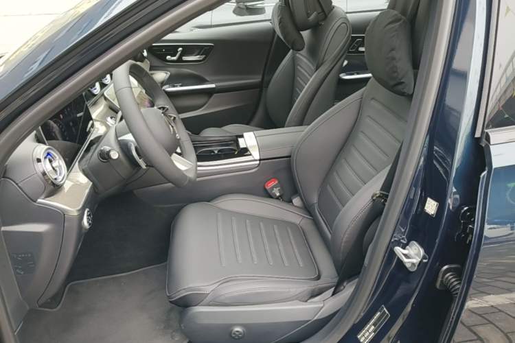 Used Mercedes-Benz C-Class 2026 C 260 L Moonlight Sport Edition Left Front Seat