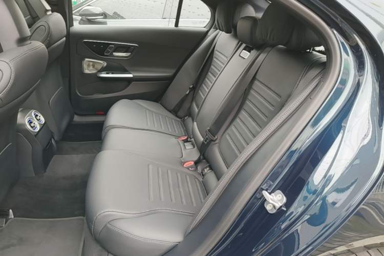 Used Mercedes-Benz C-Class 2026 C 260 L Moonlight Sport Edition Left Rear Seat