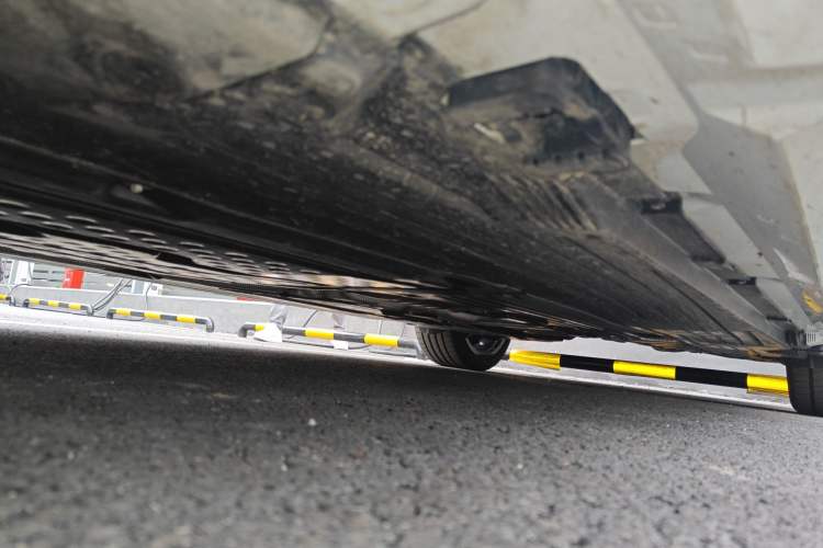 Used Mercedes-Benz C-Class 2026 C 260 L Sport Edition Chassis Front Left