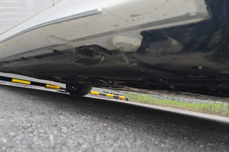 Used Mercedes-Benz C-Class 2026 C 260 L Sport Edition Chassis Front Right