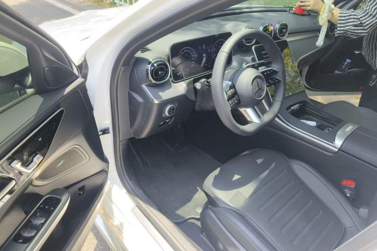 Used Mercedes-Benz C-Class 2026 C 200 L Sport Edition Driver Seat