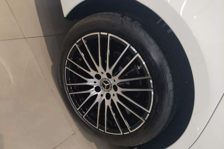 Used Mercedes-Benz C-Class 2026 C 260 L Sport Edition Exterior 5