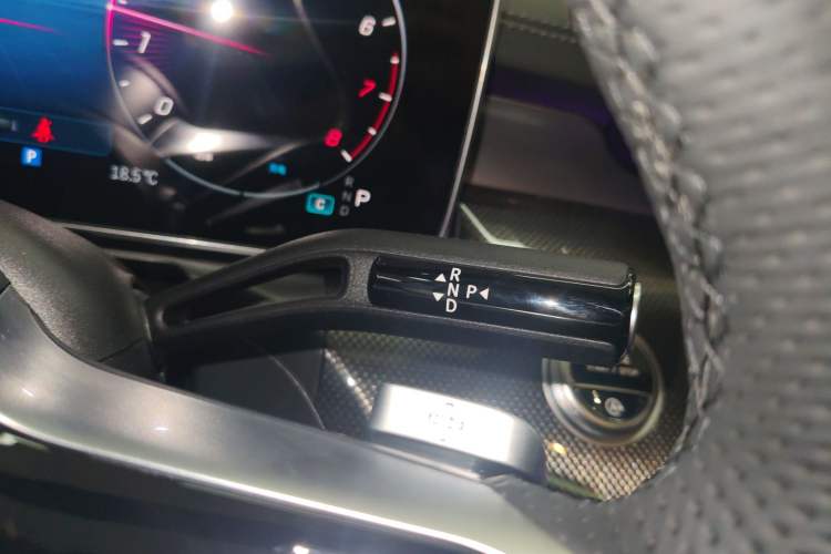 Used Mercedes-Benz C-Class 2026 C 260 L Sport Edition Gear Lever