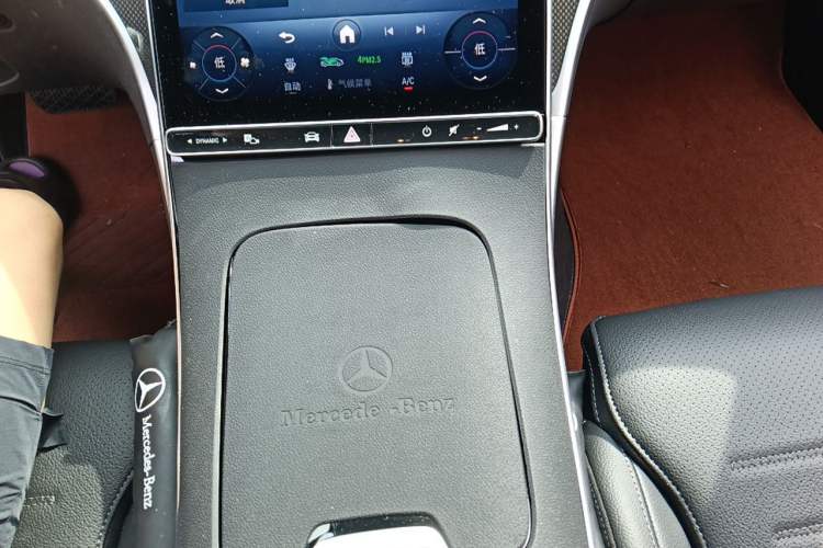 Used Mercedes-Benz C-Class 2026 C 260 L Sport Edition Gear Lever