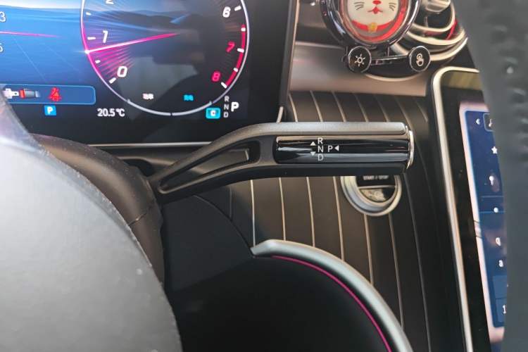 Used Mercedes-Benz C-Class 2026 C 260 L Sport Special Edition Gear Lever