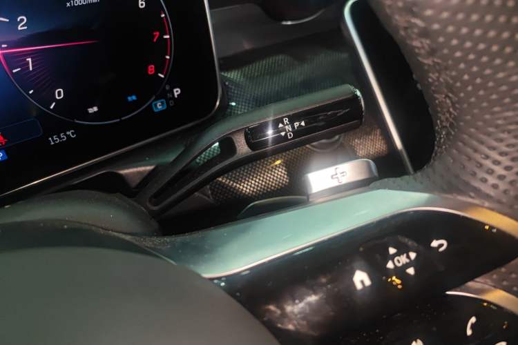 Used Mercedes-Benz C-Class 2026 C 260 L Sport Edition Gear Lever