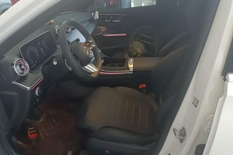 Used Mercedes-Benz C-Class 2026 C 260 L Sport Special Edition Left Front Seat