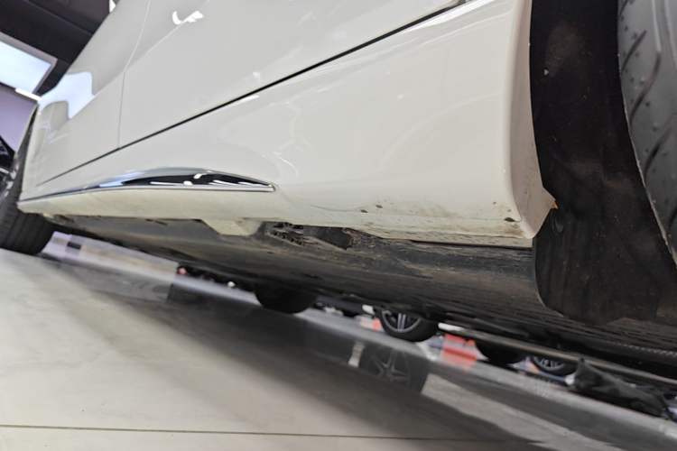 Used Mercedes-Benz C-Class 2026 C 260 L Sport Special Edition Left Side Sill