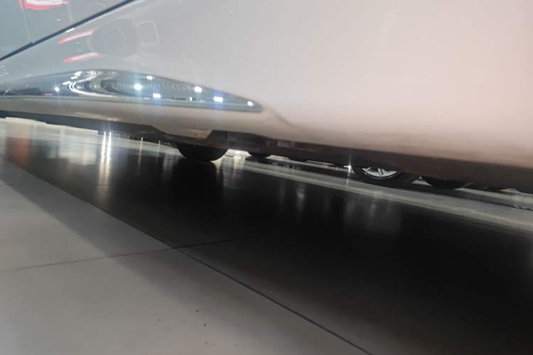 Used Mercedes-Benz C-Class 2026 C 260 L Sport Edition Left Side Sill