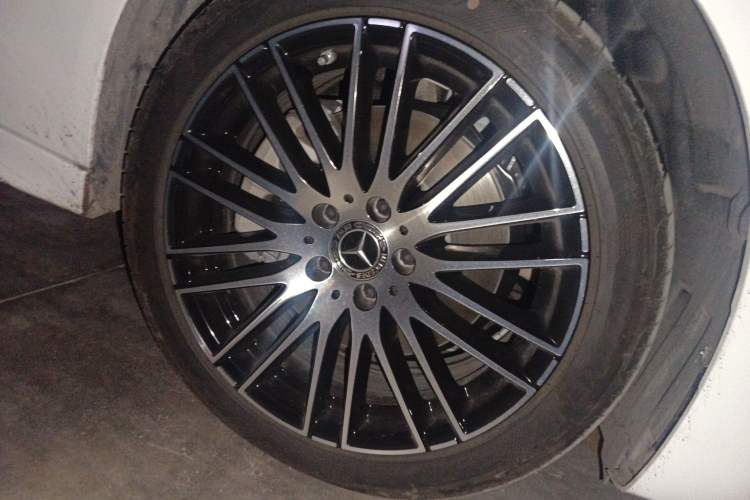 Used Mercedes-Benz C-Class 2026 C 260 L Sport Special Edition Right Front Wheel Hub