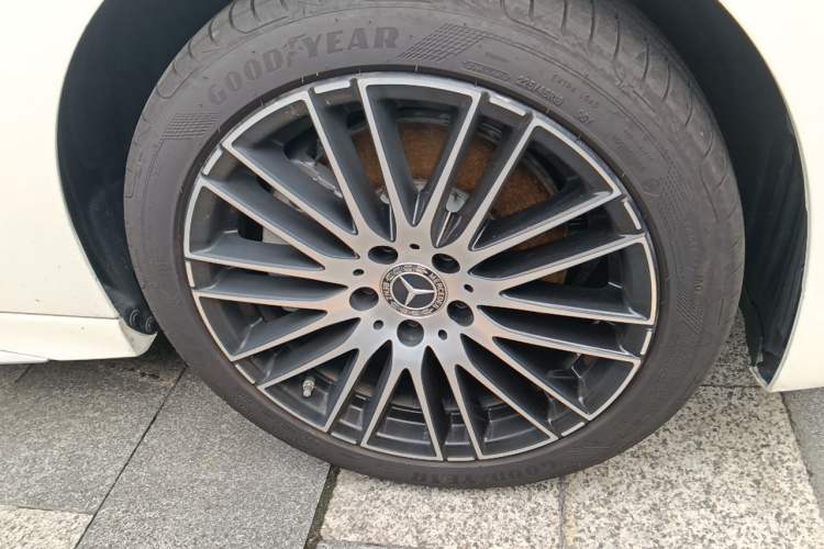 Used Mercedes-Benz C-Class 2026 C 260 L Sport Edition Right Front Wheel Hub