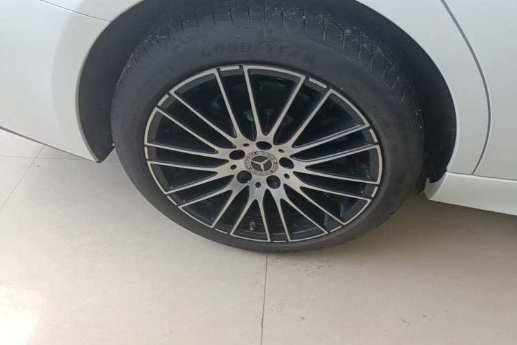 Used Mercedes-Benz C-Class 2026 C 260 L Sport Special Edition Right Rear Wheel Hub