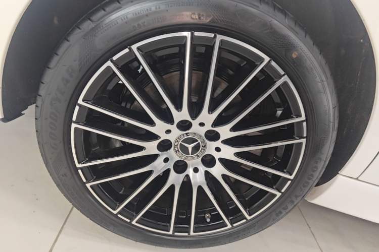Used Mercedes-Benz C-Class 2026 C 260 L Sport Special Edition Right Rear Wheel Hub