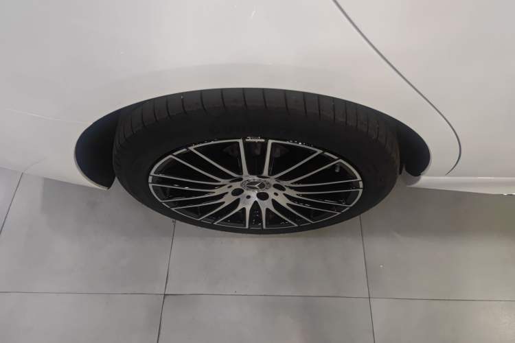 Used Mercedes-Benz C-Class 2026 C 260 L Sport Edition Right Rear Wheel Hub