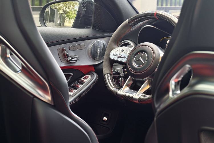 Used Mercedes-Benz C-Class AMG 2019 AMG C 63 S Interior 10