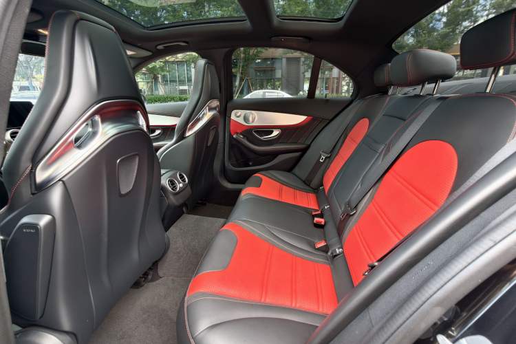 Used Mercedes-Benz C-Class AMG 2019 AMG C 63 S Interior 13