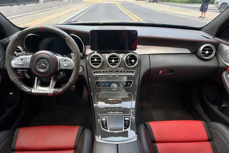 Used Mercedes-Benz C-Class AMG 2019 AMG C 63 S Interior 2