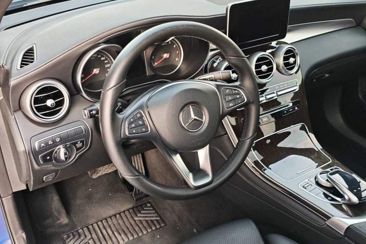 Used Mercedes-Benz C-Class AMG 2017 AMG C 43 4MATIC Special Edition Interior 1