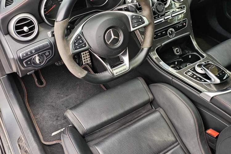 Used Mercedes-Benz C-Class AMG 2017 AMG C 43 4MATIC Special Edition Interior 7