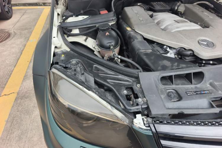 Used Mercedes-Benz C-Class AMG 2009 AMG C 63 Sport Edition Engine Bay Right