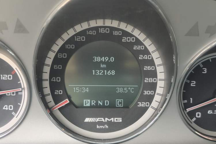 Used Mercedes-Benz C-Class AMG 2009 AMG C 63 Sport Edition Odometer Close Up