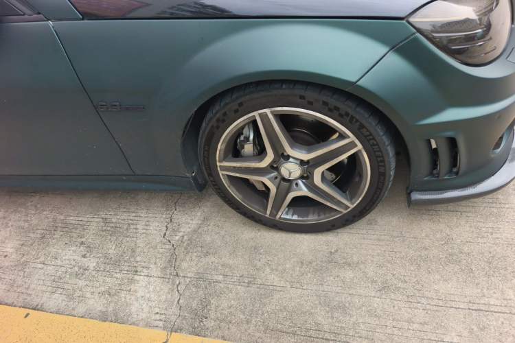 Used Mercedes-Benz C-Class AMG 2009 AMG C 63 Sport Edition Right Front Wheel Hub