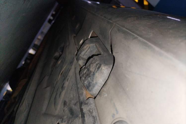 Used Mercedes-Benz C-Class AMG 2009 AMG C 63 Sport Edition Chassis Rear Left