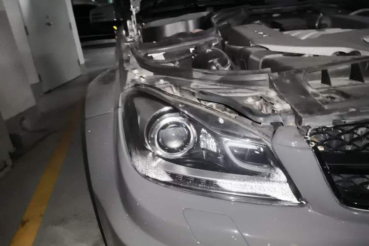 Used Mercedes-Benz C-Class AMG 2009 AMG C 63 Sport Edition Exterior 6