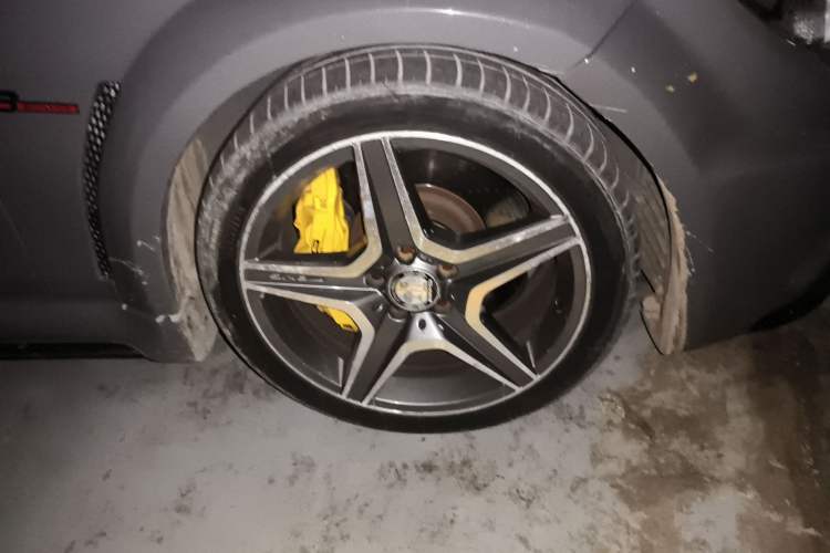 Used Mercedes-Benz C-Class AMG 2009 AMG C 63 Sport Edition Exterior 7