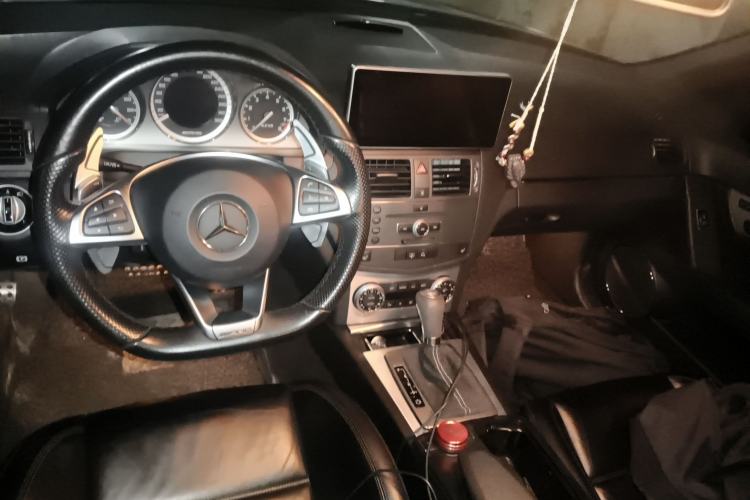 Used Mercedes-Benz C-Class AMG 2009 AMG C 63 Sport Edition Interior 2
