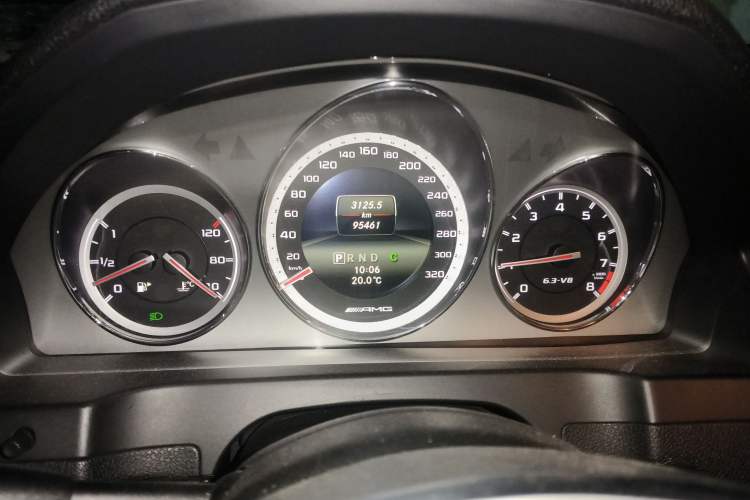 Used Mercedes-Benz C-Class AMG 2009 AMG C 63 Sport Edition Odometer Close Up