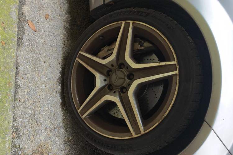 Used Mercedes-Benz C-Class AMG 2009 AMG C 63 Sport Edition Right Front Wheel Hub