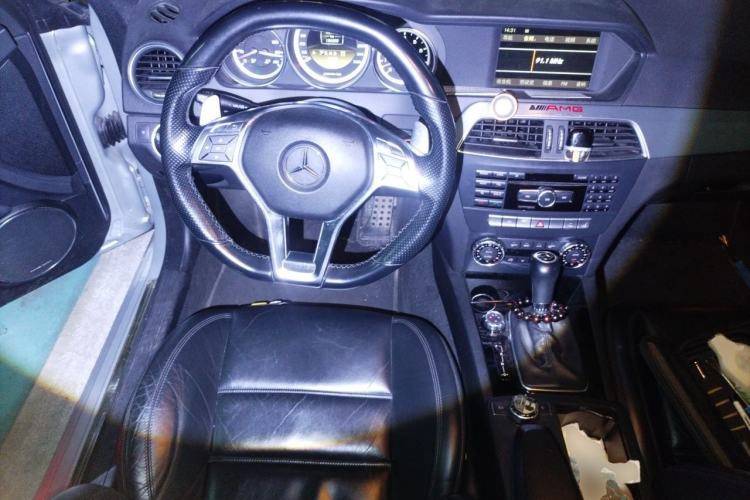 Used Mercedes-Benz C-Class AMG 2009 AMG C 63 Sport Edition Steering Wheel