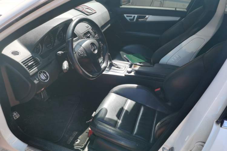 Used Mercedes-Benz C-Class AMG 2009 AMG C 63 Sport Edition Driver Seat