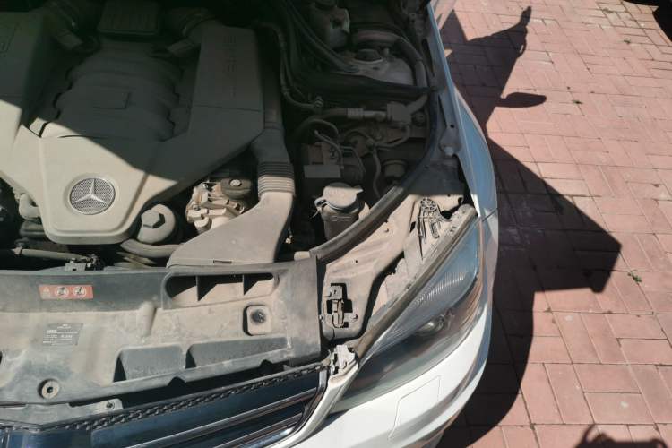 Used Mercedes-Benz C-Class AMG 2009 AMG C 63 Sport Edition Engine Bay Left