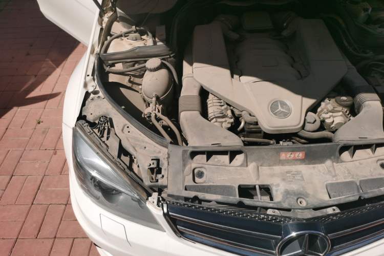 Used Mercedes-Benz C-Class AMG 2009 AMG C 63 Sport Edition Engine Bay Right
