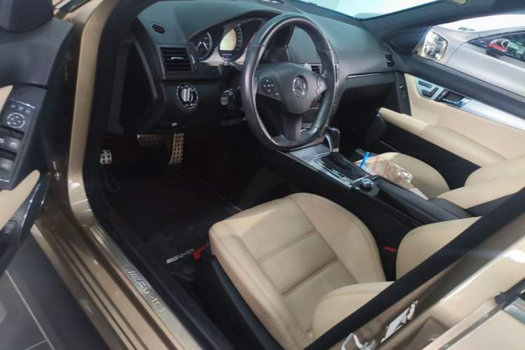 Used Mercedes-Benz C-Class AMG 2009 AMG C 63 Sport Edition Driver Seat